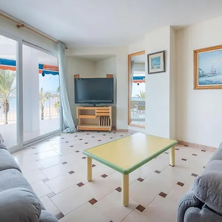 Tarracohomes, Rosa Con Terraza Y Vistas A La Playa